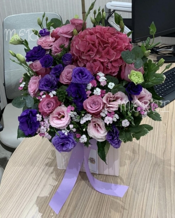 **Rosy** Fuchsia Hydrangea & Rose Flower Box<br>玫瑰花及繡球花花盒-桃紅色