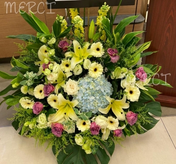**SFW02** Lily, Gerbera, Hydrangea, Rose<br>百合，太陽花，繡球花，玫瑰花
