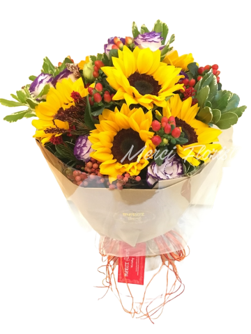 **KBQ19** Sun Flower Round Bouquet<br>向日葵 圓形花束