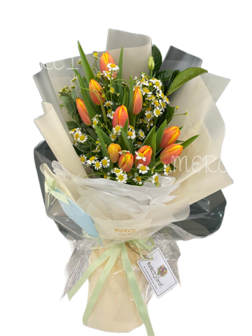 **KBQ0179** Orange Tulip with small flowers Long Bouquet<br>橙色鬱金香小花仔長形花束