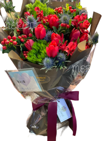 **KBQ605** Red Tulip Long Bouquet<br>紅色鬱金香長形花束